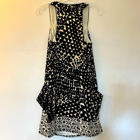 Nanette Lenore Fun Patterened Dress Size 2 - Picture 2 of 3